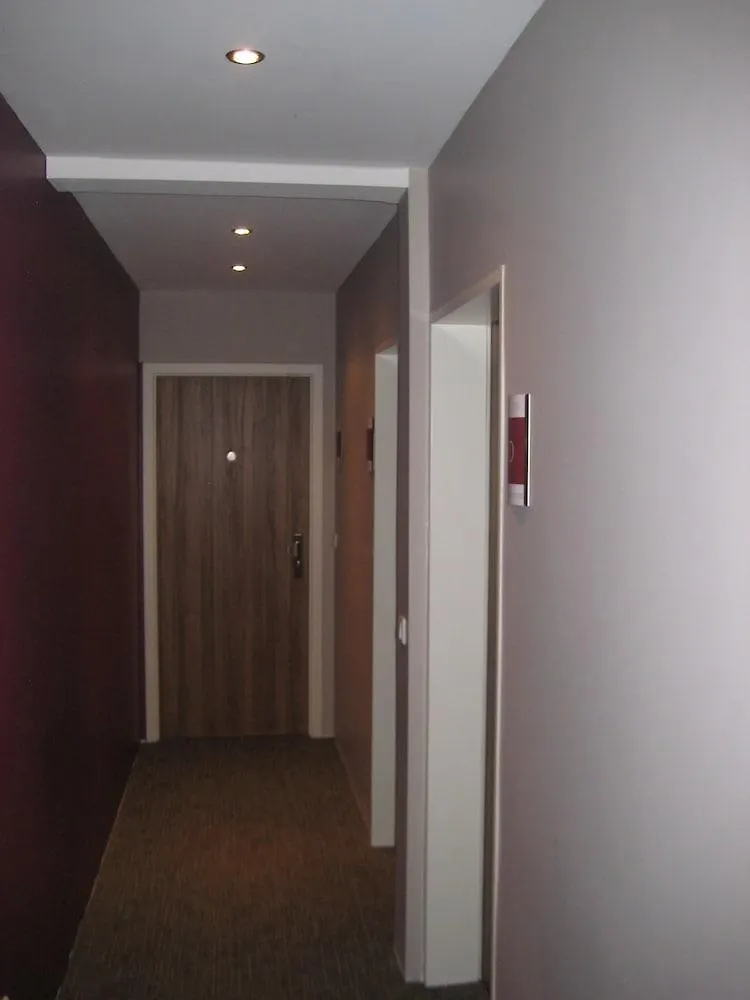 Hotel S16 Múnich 3*,